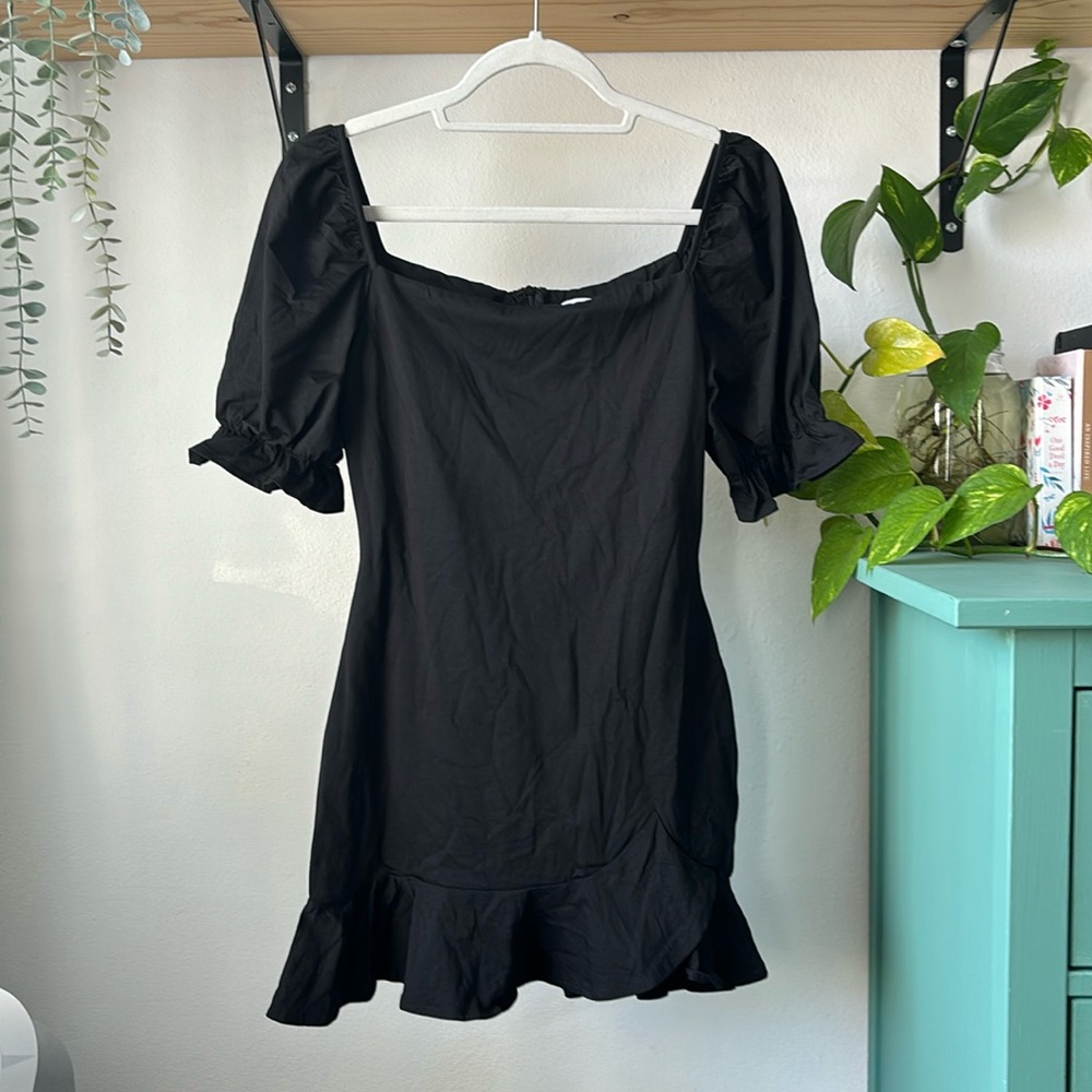 BLACK COCKTAIL DRESS